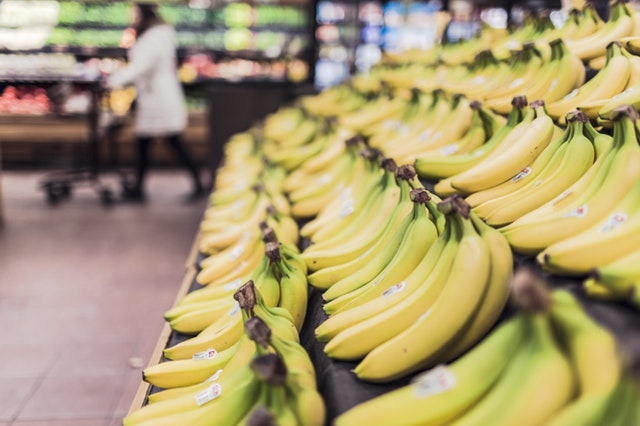 fruits-grocery-bananas-market Grande distribution : Solution temporaire pour groupe de froid avec Andrews Sykes
